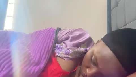 Snapshot of pretty_ellsie chatting on September 2025 04:59:02 AM independent model online show from September 2025 04:59:02 AM