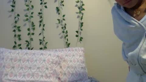 pretty_girl828687 online show from January 2026 05:07:01 PM