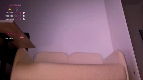 Snapshot of pretty_helga chatting on July 2026 11:17:02 AM pretty_helga online show from July 2026 11:17:02 AM