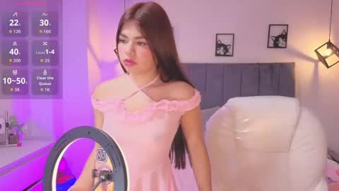 Snapshot of pretty_johnson_ chatting on May 2026 01:08:01 PM pretty online show from May 2026 01:08:01 PM