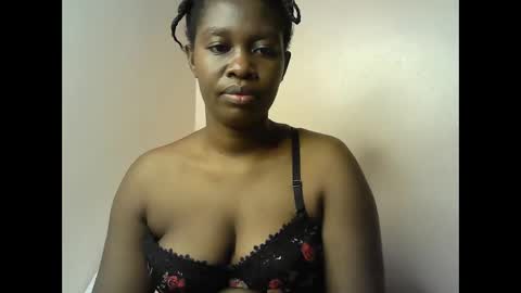 pretty_kylah online show from November 2025 05:06:02 PM