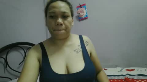 Snapshot of pretty_lyn08 chatting on April 2026 03:39:02 PM pretty_lyn08 online show from April 2026 03:39:02 PM