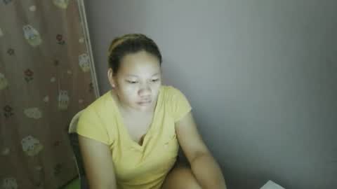 Snapshot of pretty_lyn08 chatting on April 2026 08:30:02 AM pretty_lyn08 online show from April 2026 08:30:02 AM