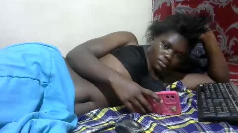 pretty_melan online show from March 2026 02:52:01 AM