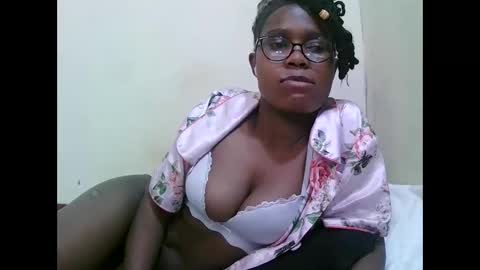 pretty_mellan online show from January 2025 11:50:02 PM