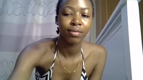 pretty_petite24 online show from January 2025 05:16:02 AM