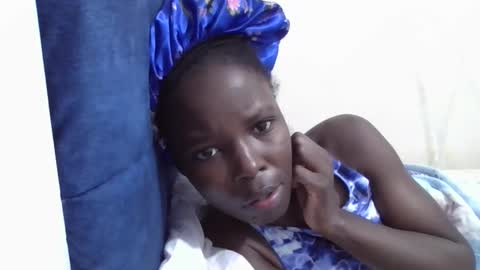 Snapshot of pretty_petite_ebony chatting on May 2026 03:11:02 AM pretty_petite_ebony online show from May 2026 03:11:02 AM