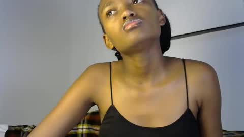 Snapshot of pretty_queennie chatting on May 2026 10:29:02 PM Pretty doll online show from May 2026 10:29:02 PM