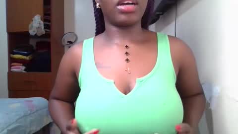 pretty_shila online show from April 2026 09:45:01 PM