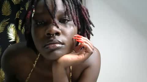 pretty online show from January 2026 12:12:02 AM