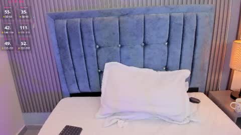 Snapshot of pretty_sunlight_ chatting on June 2026 11:37:01 PM Daisy Flower online show from June 2026 11:37:01 PM