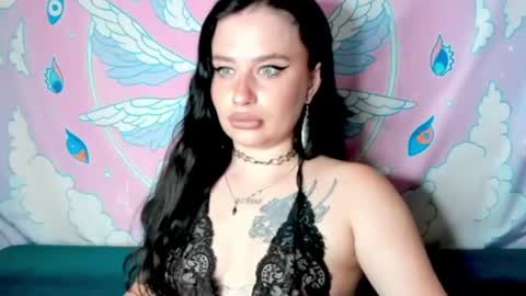 Snapshot of prettyaliceee chatting on July 2026 03:45:01 AM Alice online show from July 2026 03:45:01 AM