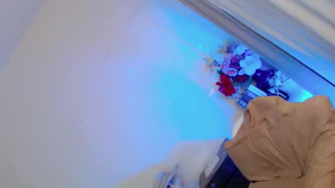 Snapshot of prettybadbitch28 chatting on May 2026 02:04:01 PM prettybadbitch28 online show from May 2026 02:04:01 PM