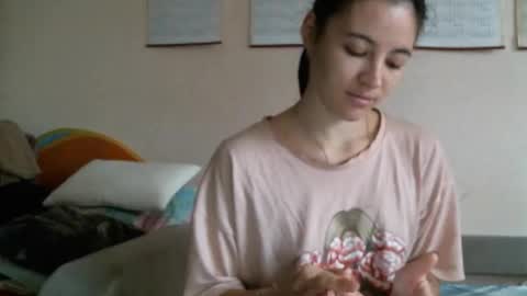 Bella online show from October 2025 04:51:02 AM