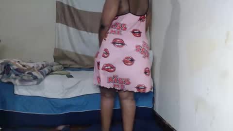 Snapshot of prettyblack25 chatting on January 2026 12:24:01 AM Cindy online show from January 2026 12:24:01 AM