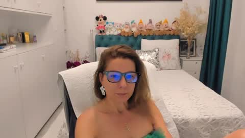 Snapshot of prettyblackeyes chatting on July 2026 05:31:02 AM wilma online show from July 2026 05:31:02 AM