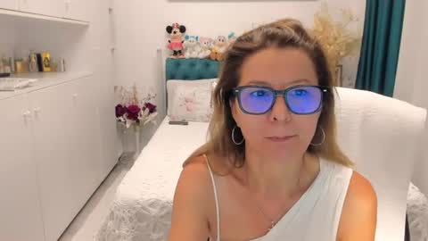 Snapshot of prettyblackeyes chatting on July 2026 05:32:01 AM wilma online show from July 2026 05:32:01 AM
