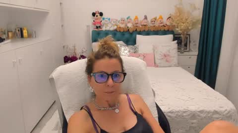 Snapshot of prettyblackeyes chatting on July 2026 06:06:02 AM wilma online show from July 2026 06:06:02 AM