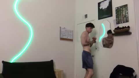 pretty boy online show from October 2025 03:09:01 AM