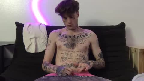 pretty boy online show from November 2025 08:36:02 AM