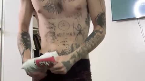 pretty boy online show from March 2026 03:24:02 AM