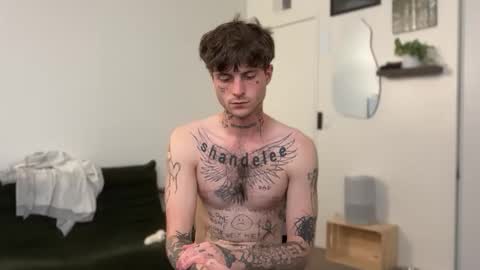 Snapshot of prettyboyszn chatting on April 2026 05:14:02 AM pretty boy online show from April 2026 05:14:02 AM