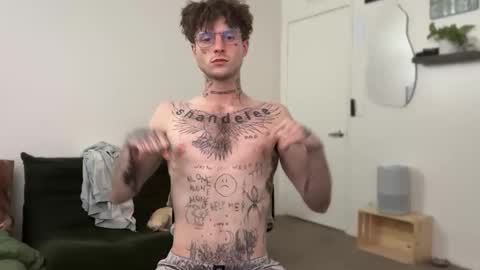 Snapshot of prettyboyszn chatting on May 2026 05:02:01 AM pretty boy online show from May 2026 05:02:01 AM