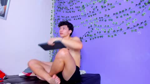 Enzo  Denis online show from February 2025 10:44:02 PM