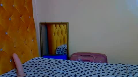 Snapshot of prettycandy0 chatting on March 2026 04:22:02 PM prettycandy0 online show from March 2026 04:22:02 PM