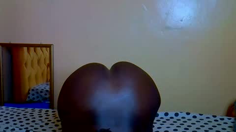 Snapshot of prettycandy0 chatting on March 2026 05:52:02 AM prettycandy0 online show from March 2026 05:52:02 AM