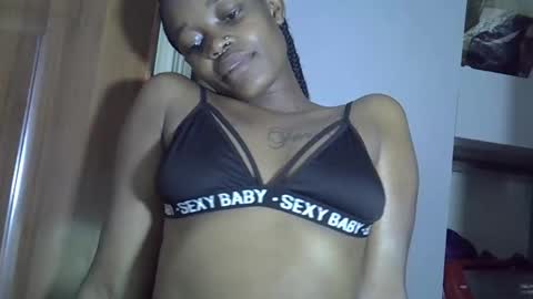 Snapshot of prettycandy4 chatting on November 2025 10:06:02 AM prettycandy4 online show from November 2025 10:06:02 AM