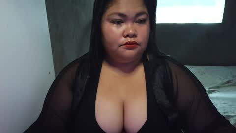 Snapshot of prettycarla_ chatting on June 2026 01:43:02 AM prettycarla online show from June 2026 01:43:02 AM