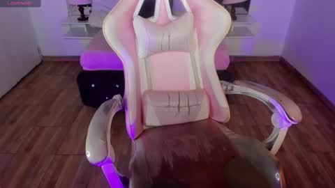 Snapshot of prettycouple420 chatting on December 2024 10:45:02 AM prettycouple420 online show from December 2024 10:45:02 AM