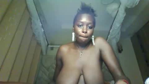 prettydulce online show from February 2026 03:44:02 AM