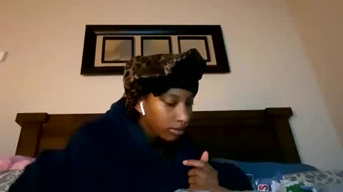 Snapshot of prettyfacefemale chatting on October 2025 07:42:02 AM prettyfacefemale online show from October 2025 07:42:02 AM