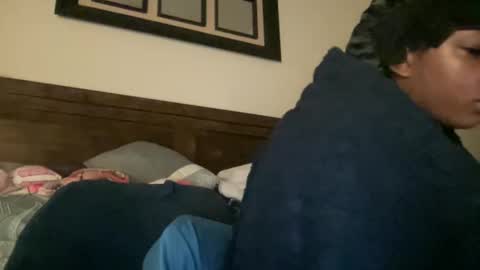 prettyfacefemale online show from April 2026 07:58:02 PM