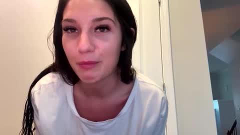Snapshot of prettygirll23 chatting on June 2026 11:03:01 PM prettygirllltorii online show from June 2026 11:03:01 PM