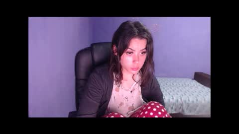 prettyjulliette online show from February 2025 07:52:02 PM