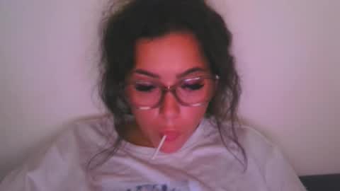 prettyjulliette online show from October 2025 01:55:01 PM