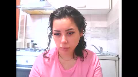 prettyjulliette online show from January 2026 11:47:01 AM