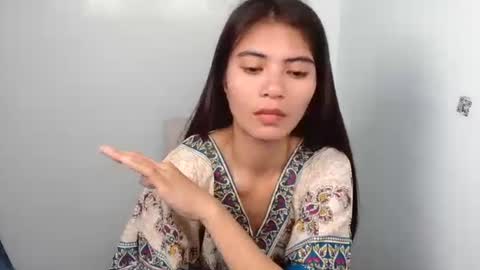 Snapshot of prettylittle_lady chatting on May 2026 02:01:02 PM prettylittle_lady online show from May 2026 02:01:02 PM