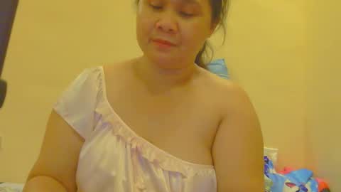 Snapshot of prettynhing chatting on February 2026 05:14:01 PM Nhing online show from February 2026 05:14:01 PM