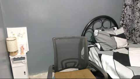 ashley online show from December 2025 04:44:02 AM