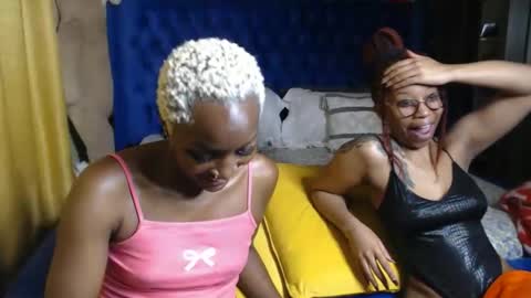 Snapshot of prettyquee chatting on April 2026 11:58:01 AM sasha online show from April 2026 11:58:01 AM
