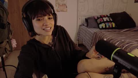 Juli online show from March 2026 12:36:01 AM