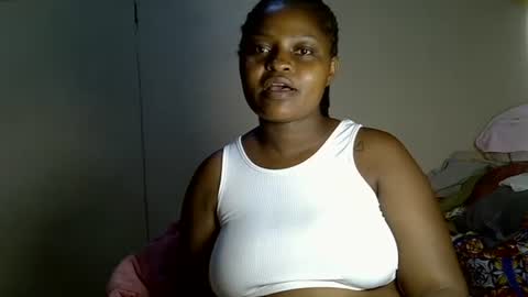 Snapshot of prettyriss chatting on April 2026 10:56:02 PM prettyriss online show from April 2026 10:56:02 PM