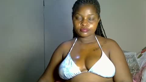 Snapshot of prettyriss chatting on April 2026 10:41:01 PM prettyriss online show from April 2026 10:41:01 PM