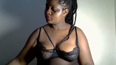 Snapshot of prettyriss chatting on May 2026 07:22:01 PM prettyriss online show from May 2026 07:22:01 PM