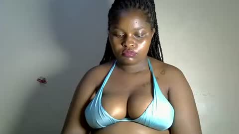 Snapshot of prettyriss chatting on May 2026 06:36:02 PM prettyriss online show from May 2026 06:36:02 PM