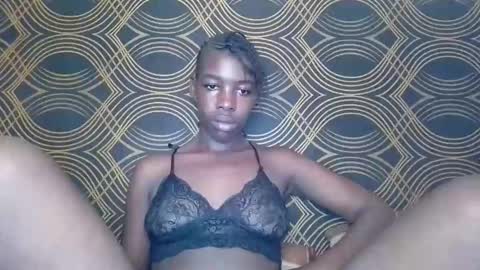 prettyzuzu online show from November 2025 06:33:02 AM